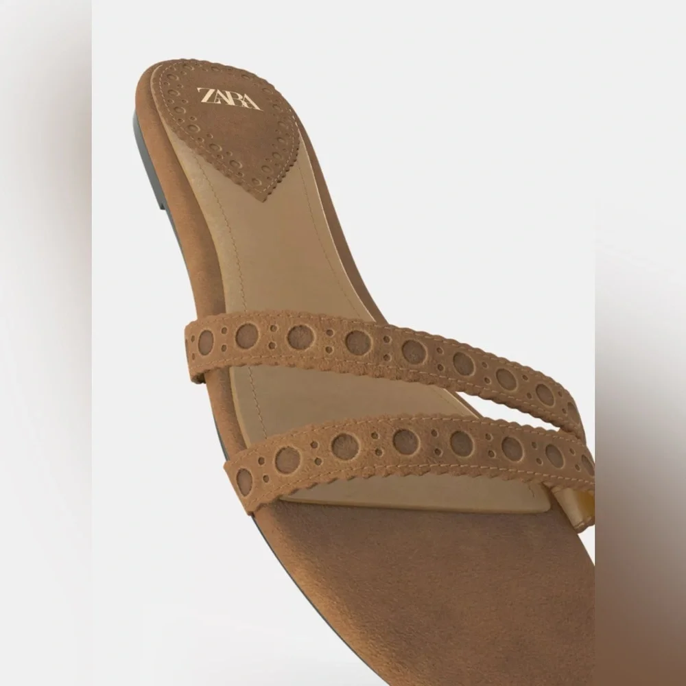 TREND NEW ! ZARA FLAT SUEDE SANDALS
BROWN - REF. 3615/410 
Size 9 EUR 40 - Picture 3 of 5
